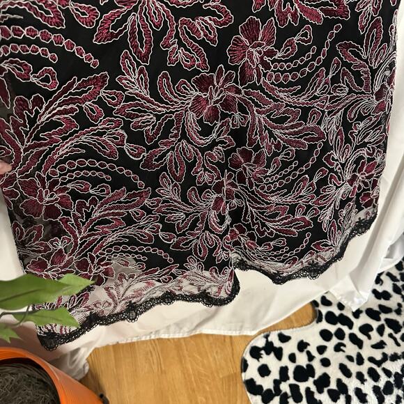 JS Collections Wine Embroidered V-Neck Floral Midi Dress Black Size 4 NWT - Picture 5 of 10